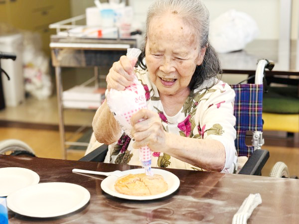 ピンクのホットケーキ♪